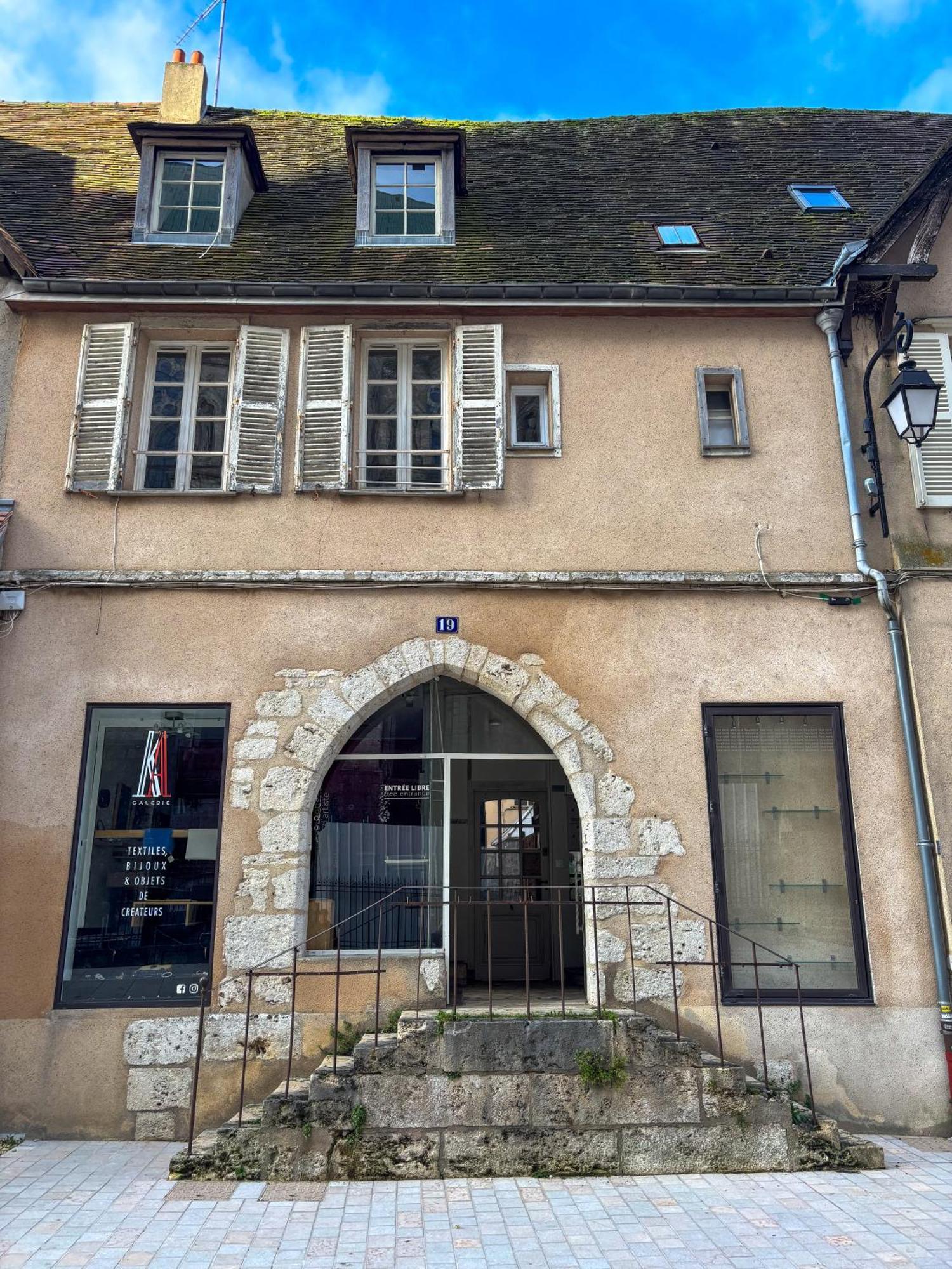 Studio Parvis Cloitre Notre Dame Chartres Bagian luar foto